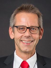 Portrait von Apl. Prof. Dr. rer. nat. Sebastian Wolf