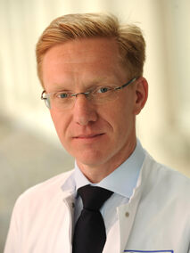 Portrait von Prof. Dr. med. Stefan Duensing Portrait von Prof. Dr. med. Stefan Duensing