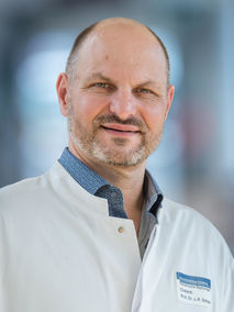 Portrait von Prof. Dr. med. Jens-Peter Schenk