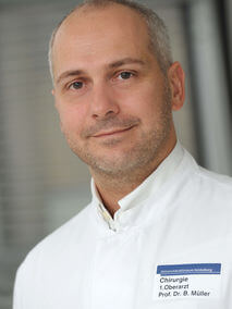 Portrait von Prof. Dr. med. Beat Müller