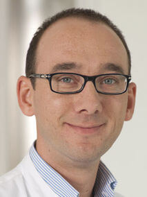 Portrait von Prof. (apl.) Dr. med. dent. Sebastian Zingler Portrait von Prof. (apl.) Dr. med. dent. Sebastian Zingler
