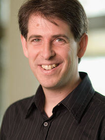 Portrait von Prof. Dr. med. Stefan Pfister