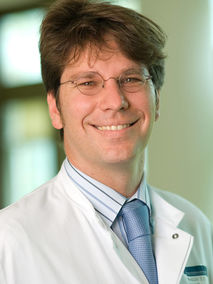Portrait von Prof. Dr. med. Stefan Schönland