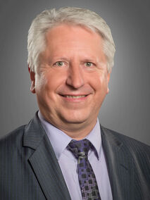 Portrait von Prof. Dr. Bernhard Eitel