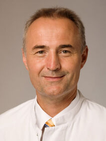 Portrait von Prof. Dr. med. Andreas Schneeweiss