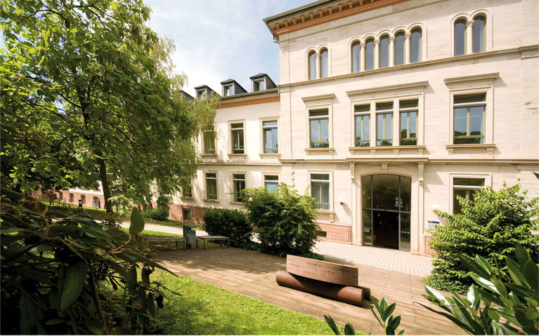 Gebäudeansicht, Klinik für Allgemeine Psychiatrie des Universitätsklinikums Heidelberg