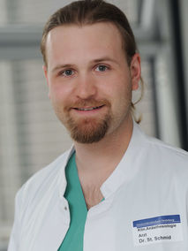 Portrait von Dr. med. Steffen Schmid