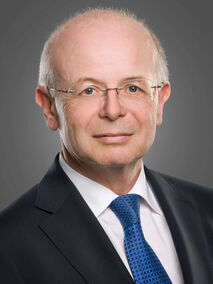 Portrait of Prof. Dr. med. Wolfgang Herzog