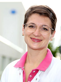 Portrait von Prof. Dr. med. Leila Harhaus Portrait von Prof. Dr. med. Leila Harhaus