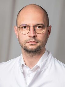 Portrait von PD Dr. med. Sebastian Ille Portrait von PD Dr. med. Sebastian Ille