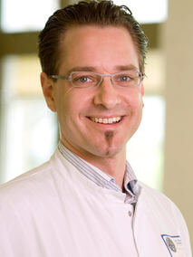Portrait von Dr. med. Daniel Haux Portrait von Dr. med. Daniel Haux