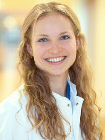 Portrait von Dr. Katharina Hogrefe