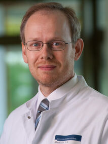 Portrait von apl. Prof. Dr. med. David Czock Portrait von apl. Prof. Dr. med. David Czock