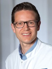 Portrait von PD Dr. med. Matthias Müller-Hennessen Portrait von PD Dr. med. Matthias Müller-Hennessen