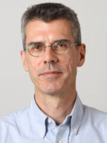 Portrait of Prof. Dr. Michel Wensing