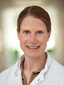 Portrait von Priv.-Doz. Dr. med. Anna Meyer