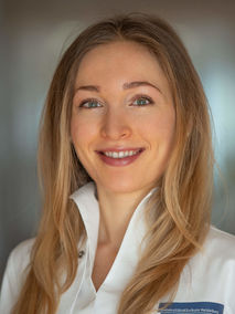 Portrait von Dr. med. Olivia Fösleitner