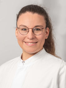 Portrait von Dr. med. univ. Corinna Bingel