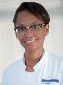 Portrait von Dr. med. Joanne Nyarangi-Dix