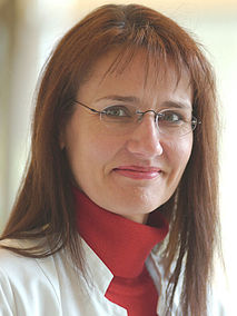 Portrait von Dr. rer. nat. Dipl.-Phys. Gabriele Sroka-Perez Portrait von Dr. rer. nat. Dipl.-Phys. Gabriele Sroka-Perez