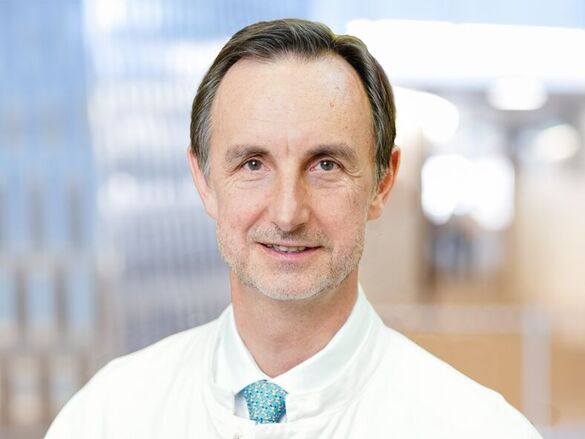 Portrait von Prof. Dr. Dr. Jürgen Debus, Radioonkologie, UKHD