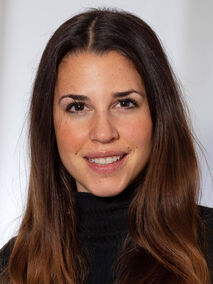 Portrait von Giulia Feuerstein Portrait von Giulia Feuerstein