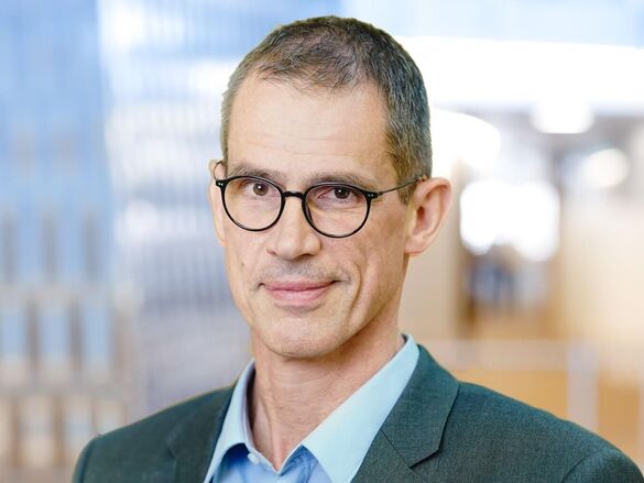 Portrait von Univ.-Prof. Dr. med. Dirk Jäger