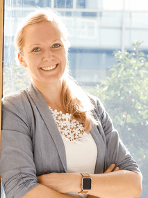 Portrait von Dr. sc. hum. Dipl.-Inform. Med. Nina Bougatf Portrait von Dr. sc. hum. Dipl.-Inform. Med. Nina Bougatf