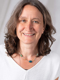 Portrait von apl. Prof. Dr. sc. hum. Beate Wild Portrait von apl. Prof. Dr. sc. hum. Beate Wild