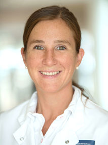 Portrait von Dr. Laila Langer