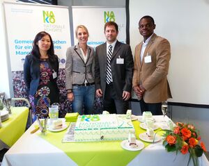 (v.l.: Dr. rer. nat. Oyunbileg von Stackelberg, Wissenschaftliche Projektmanagerin, PD Dr. med. Sabine Weckbach, Oberärztin (Associate) der Abtielung DIR, Robert Bertheau, Assistenzarzt der Abteilung DIR, Dr. rer. nat. Albert Kamanyi, Wissenschaftlicher 