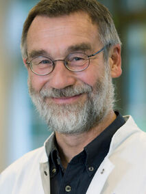 Portrait von Prof.emeritus Dr. med. Hans-Michael Meinck