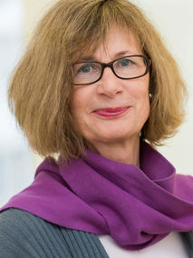 Portrait von Prof. Dr. phil. Astrid Riehl-Emde Portrait von Prof. Dr. phil. Astrid Riehl-Emde
