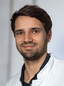 Portrait von Dr. med. Dominik Vollherbst