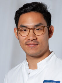 Portrait von Dr. med. Hyeck-Soo Son