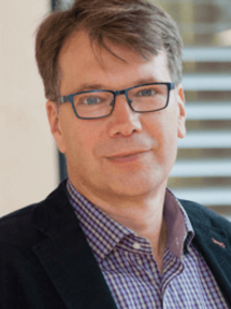 Portrait von Prof. Dr. Karsten Mahnke