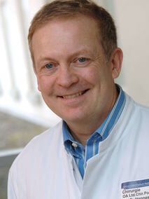 Portrait von Dr. med. Roland Hennes