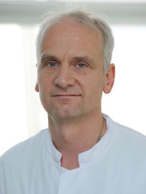 Portrait von Dr. med. Helmut Rauch