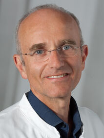 Portrait von Prof. Dr. med. Hanns-Martin Lorenz