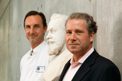 Der Ärztliche Direktor Prof. Jürgen Debus und der Technische Direktor Prof. Thomas Haberer im Gespräch mit der Rhein-Neckar-Zeitung. Der Ärztliche Direktor Prof. Jürgen Debus und der Technische Direktor Prof. Thomas Haberer im Gespräch mit der Rhein-Neckar-Zeitung.