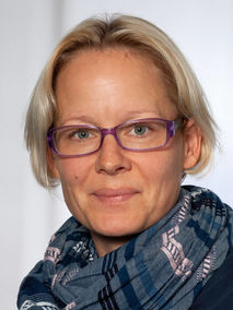Portrait von Evelyn Exner
